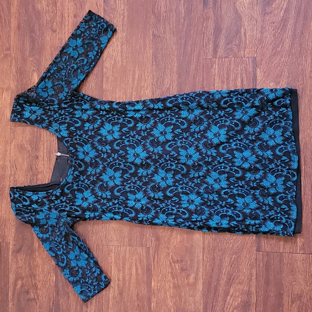 Fitted material girl dress,  sleeves, blue/black lace, Size Large